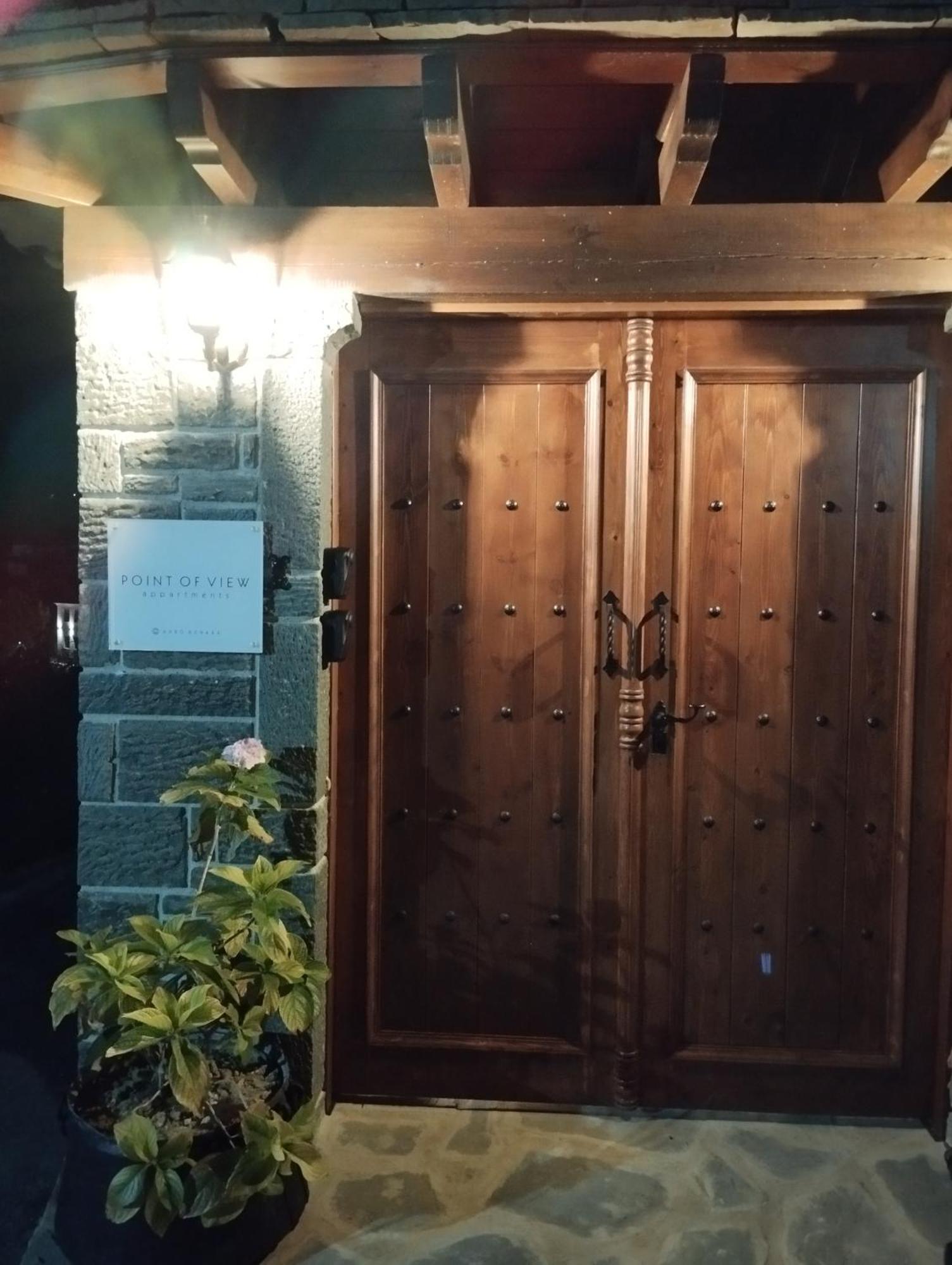 Point Of View 2 Apartment Pramanta Exterior photo