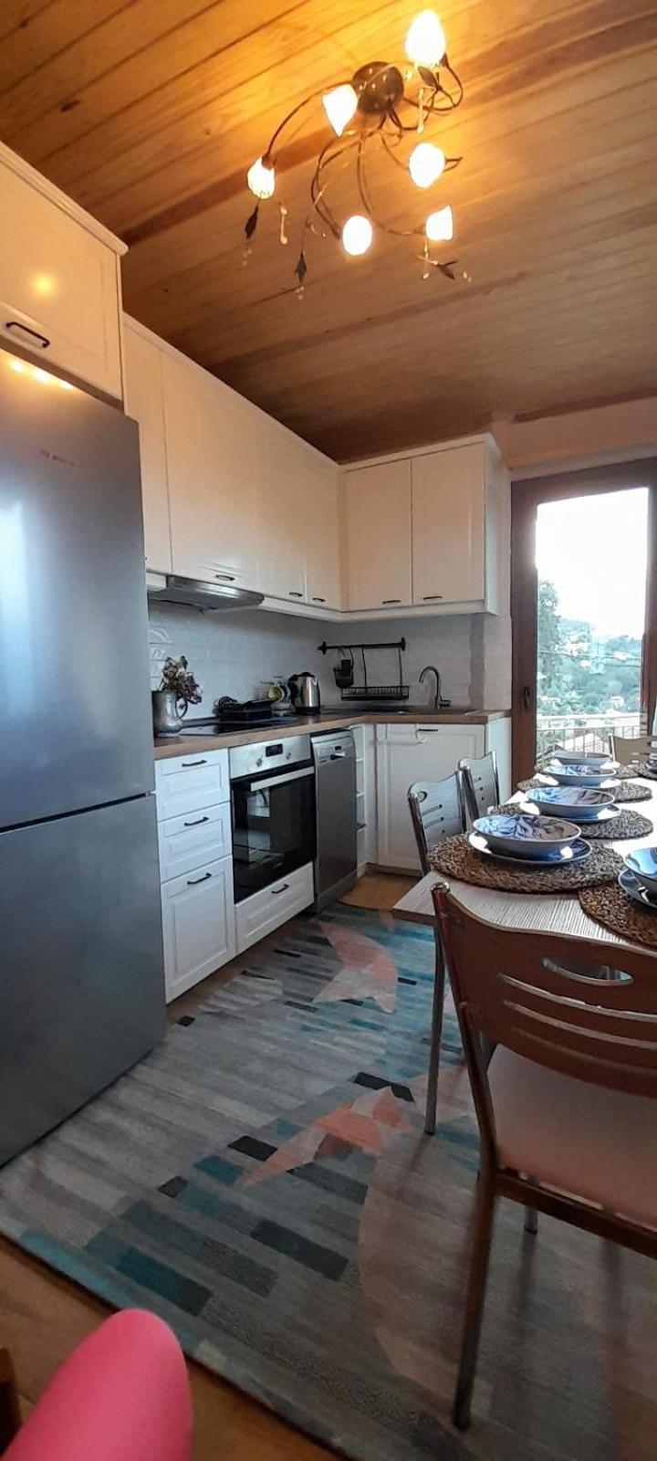 Point Of View 2 Apartment Pramanta Exterior photo